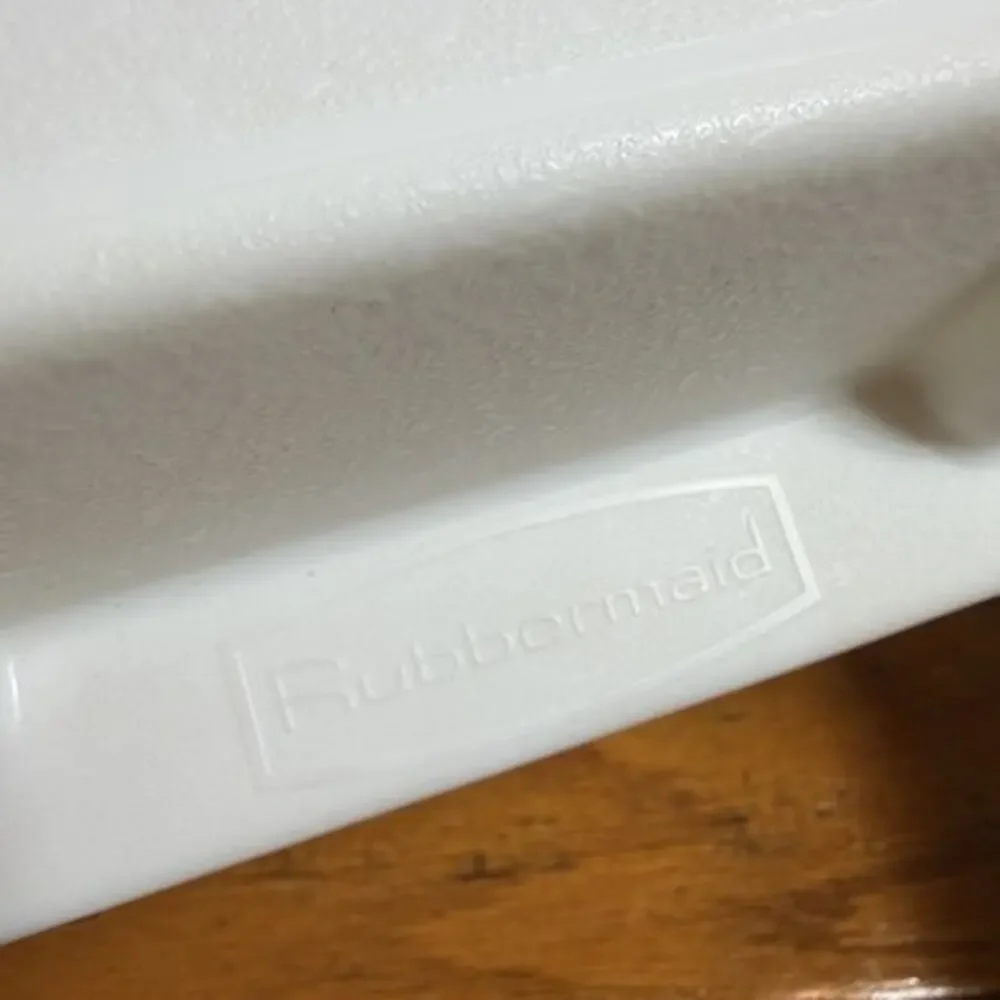 Vtg Rubbermaid High Hi Top 0135 Storage Box Tote Clear White Container Plastic
